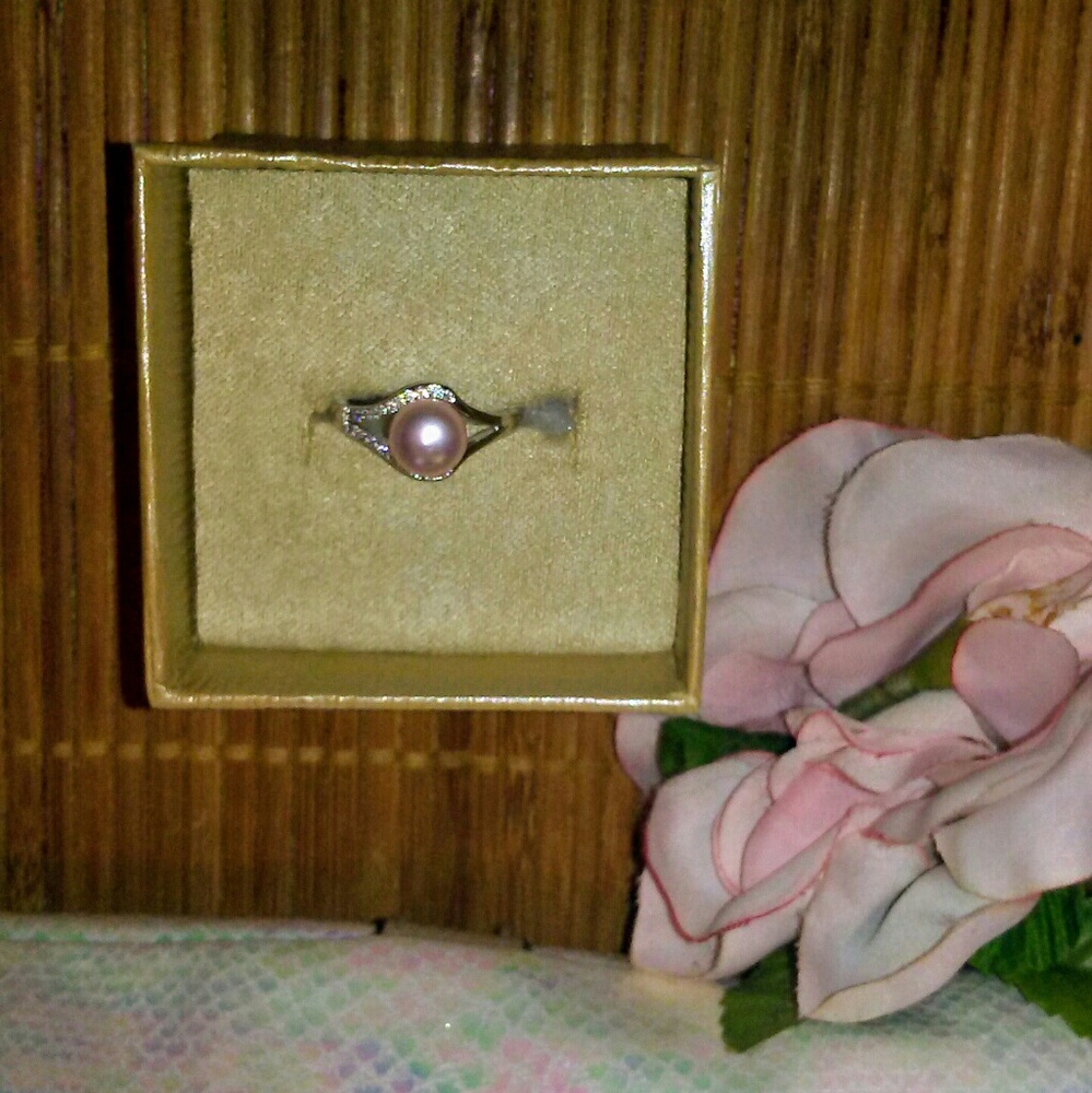 Pearl ring